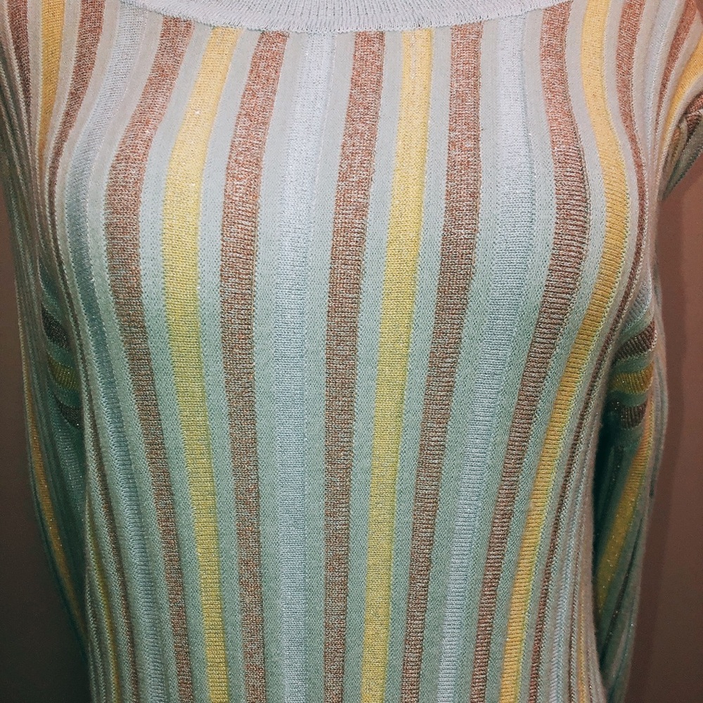 Sweater - Picture 2 of 8
